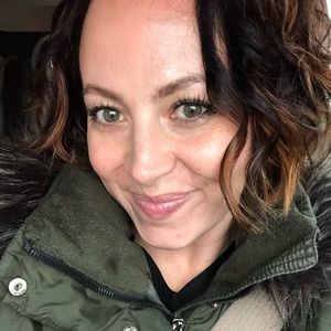 Meet your Posher, Jewel